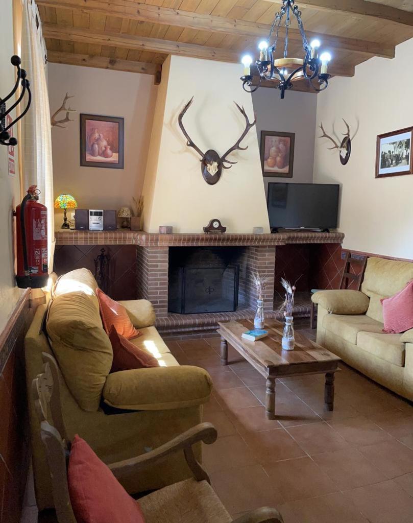 Casa Rural La Dehesilla Cazalla de la Sierra Kültér fotó